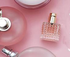 3 parfums Gloria Vanderbilt, Gucci et Serge Lutens offerts