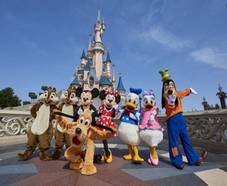 A gagner : 1 Séjour pour 4 personnes à Disneyland Paris en pension complète